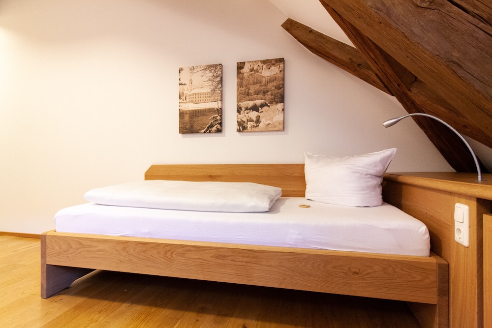 Standard Single Room photo 2
