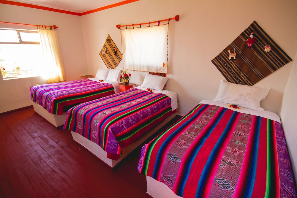 Traditional Triple Room, Lake View photo 1
