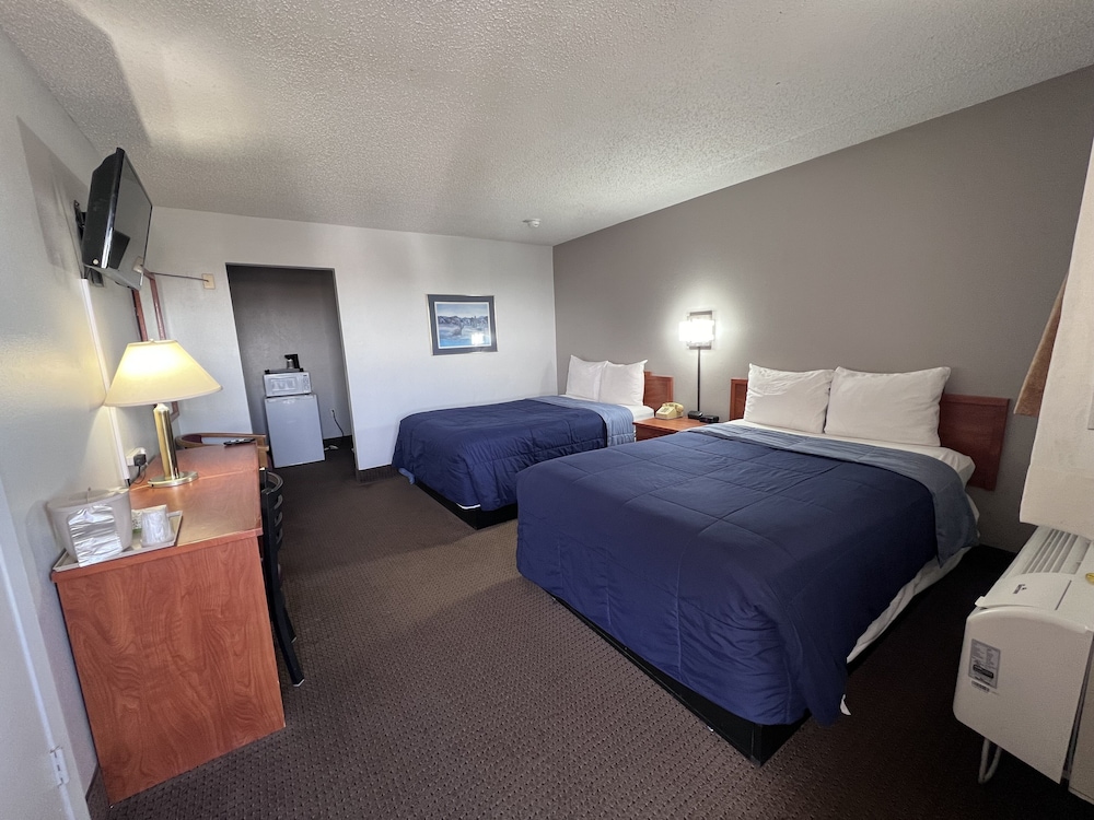 Standard Room, 2 Double Beds, Non Smoking photo 1