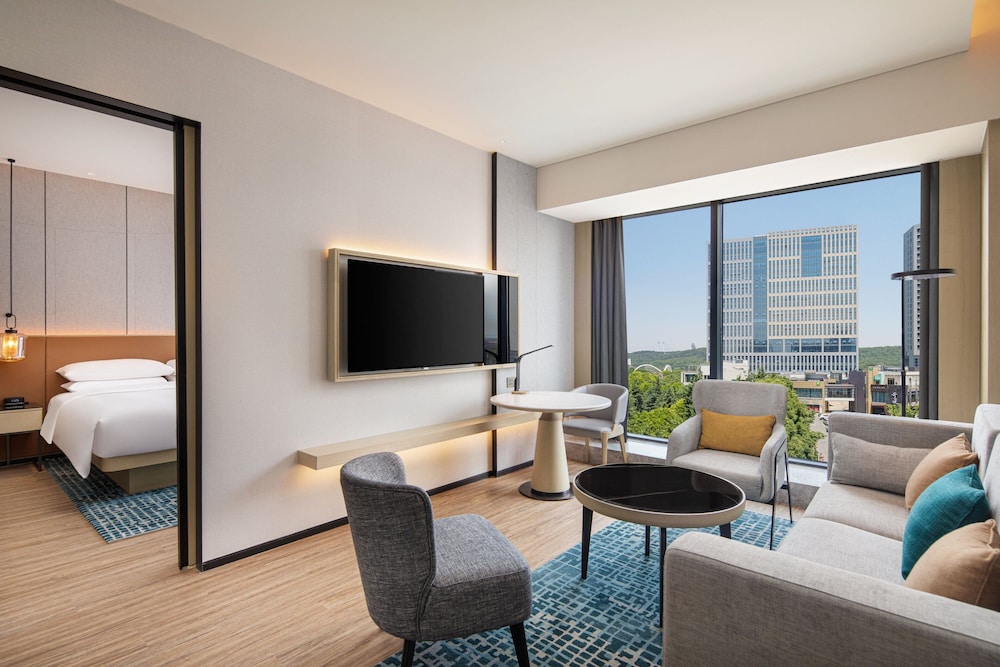 Classic Suite, 1 Bedroom - Photo 7