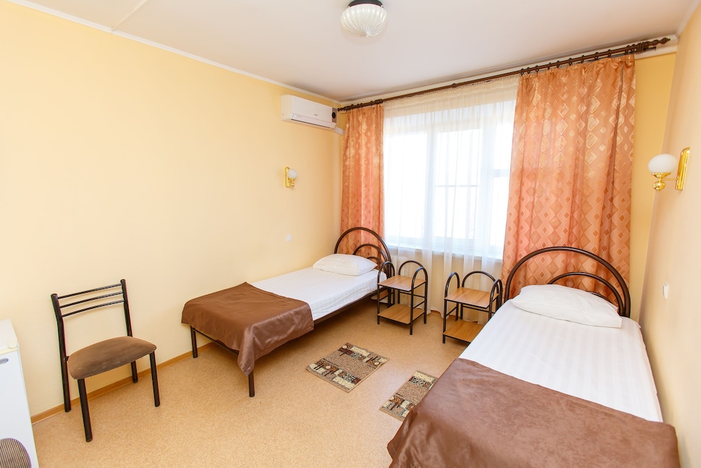 Economy Twin Room