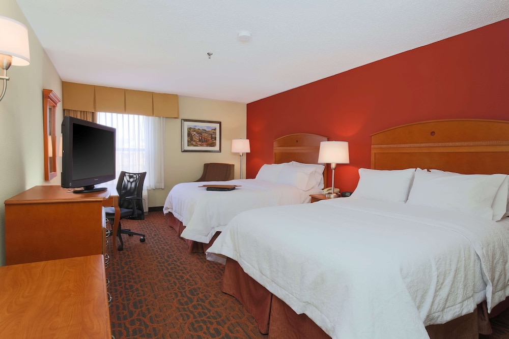 Room, 2 Queen Beds, Non Smoking - Photo 1