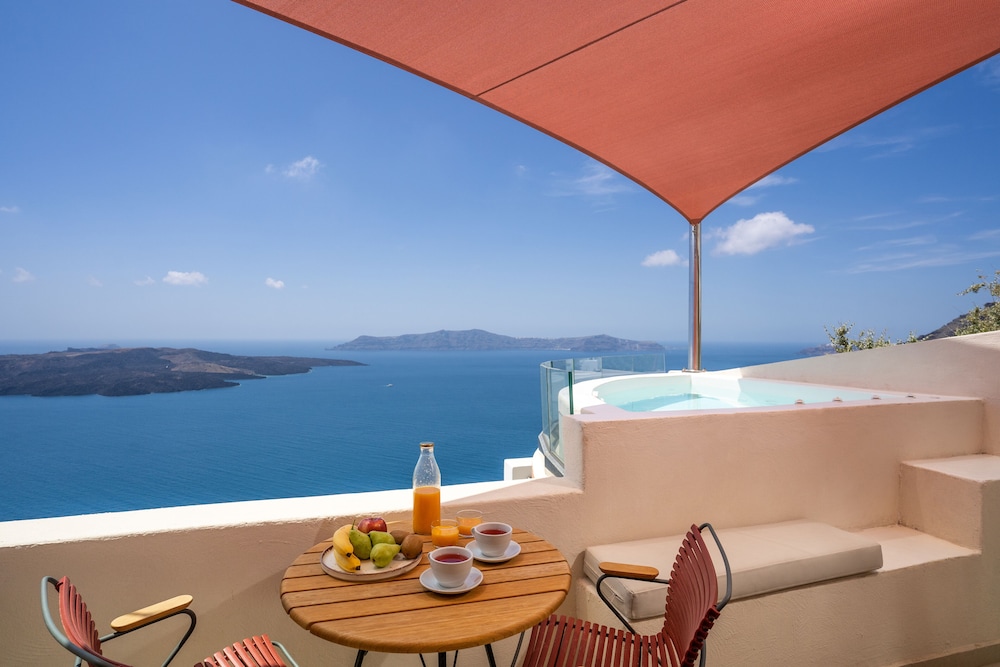 Duplex Suite with outdoor hottub Caldera View - Photo 12