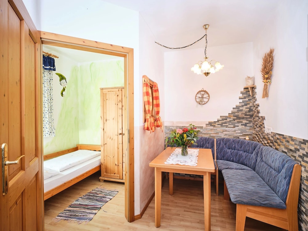 Apartment (Lindenbaum)