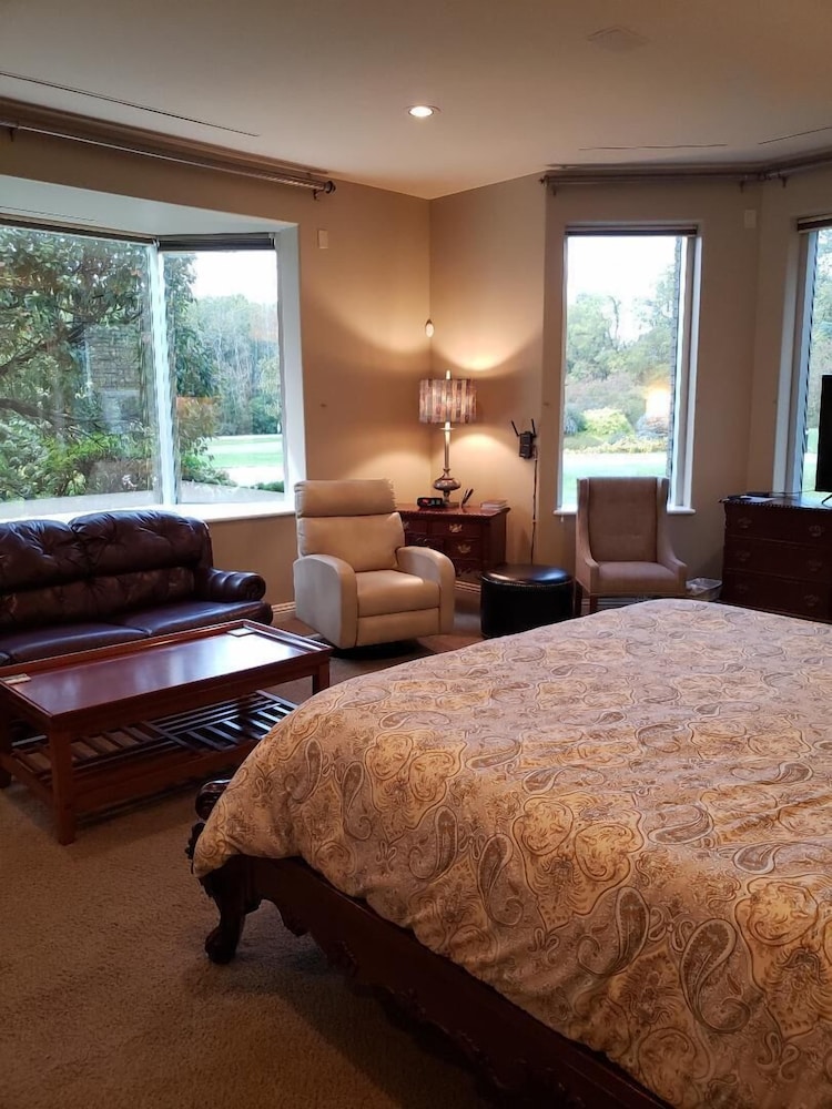 Comfort Studio Suite, 1 Bedroom, Garden View photo 2