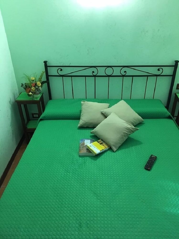 Twin Room, Ensuite photo 2