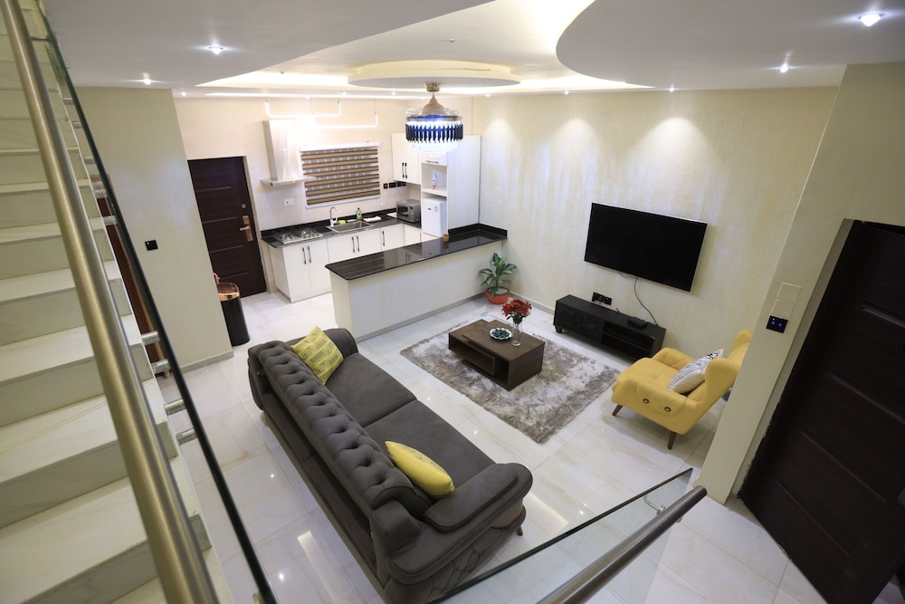 Deluxe Apartment