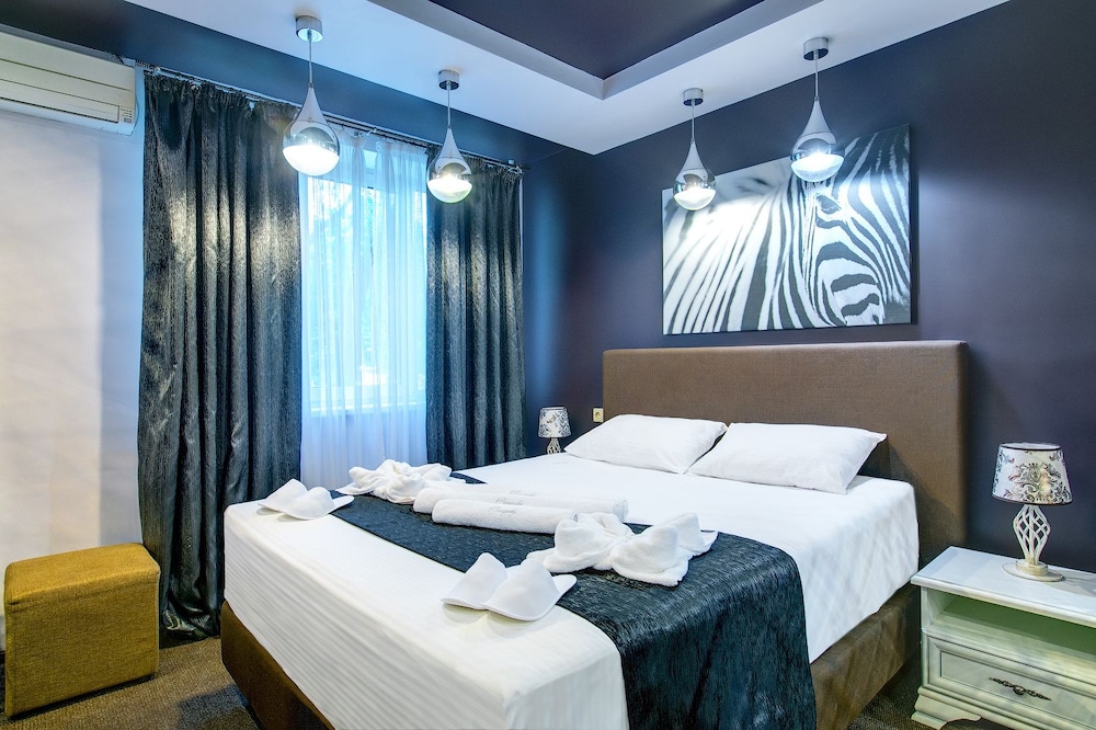 Luxury Room