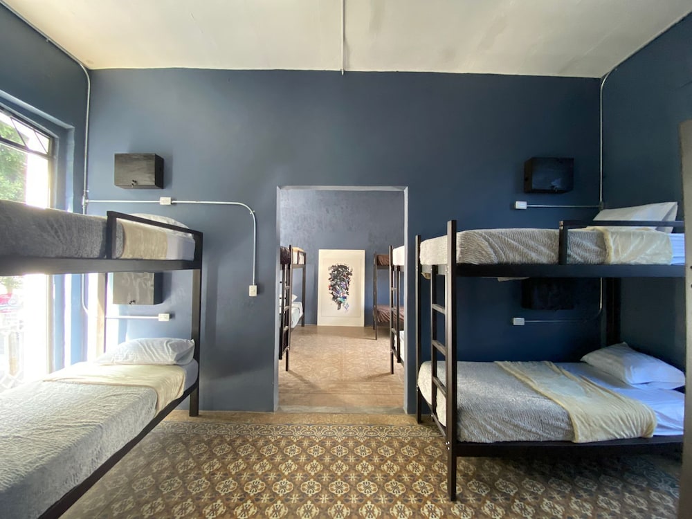 Classic Shared Dormitory, Mixed Dorm, Balcony, City View photo 1