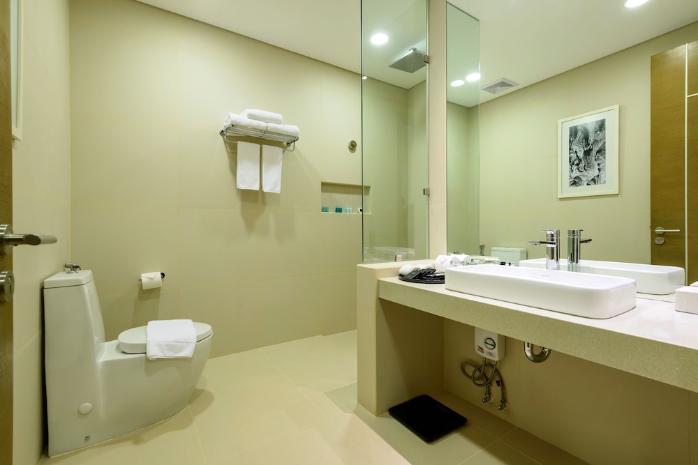 Deluxe Room - Photo 5