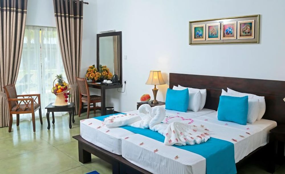 Superior Room, Partial Ocean View, Beachside photo 2