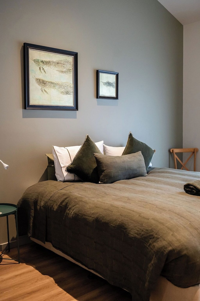 Superior Studio Suite, Balcony, Mountain View