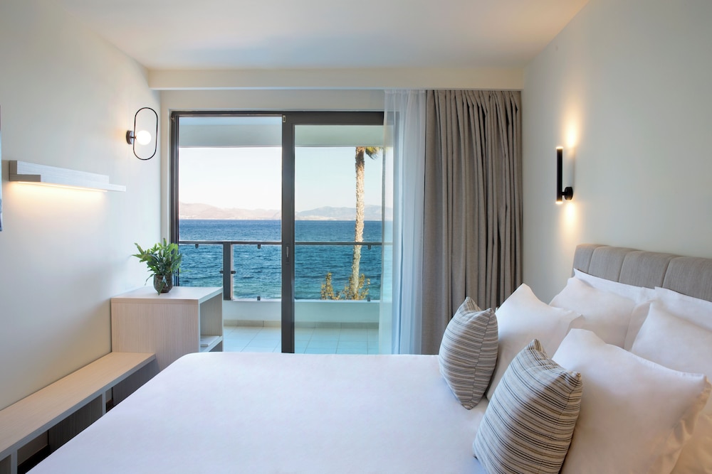 Family Room, 1 Bedroom, Sea View - Photo 1