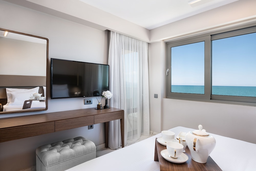 Nest Suite with 2 Bedrooms - Photo 3