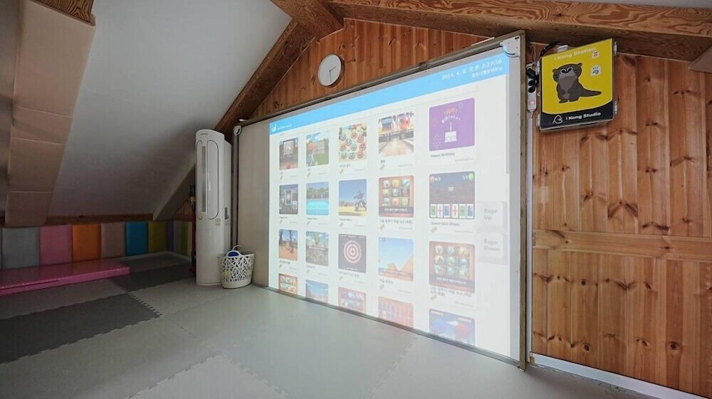 Room (Kids Private House) - Photo 4