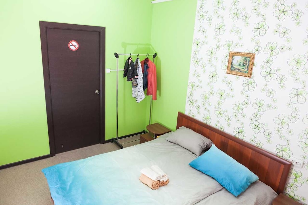 Standard Double Room, 1 Bedroom, Shared Bathroom photo 3