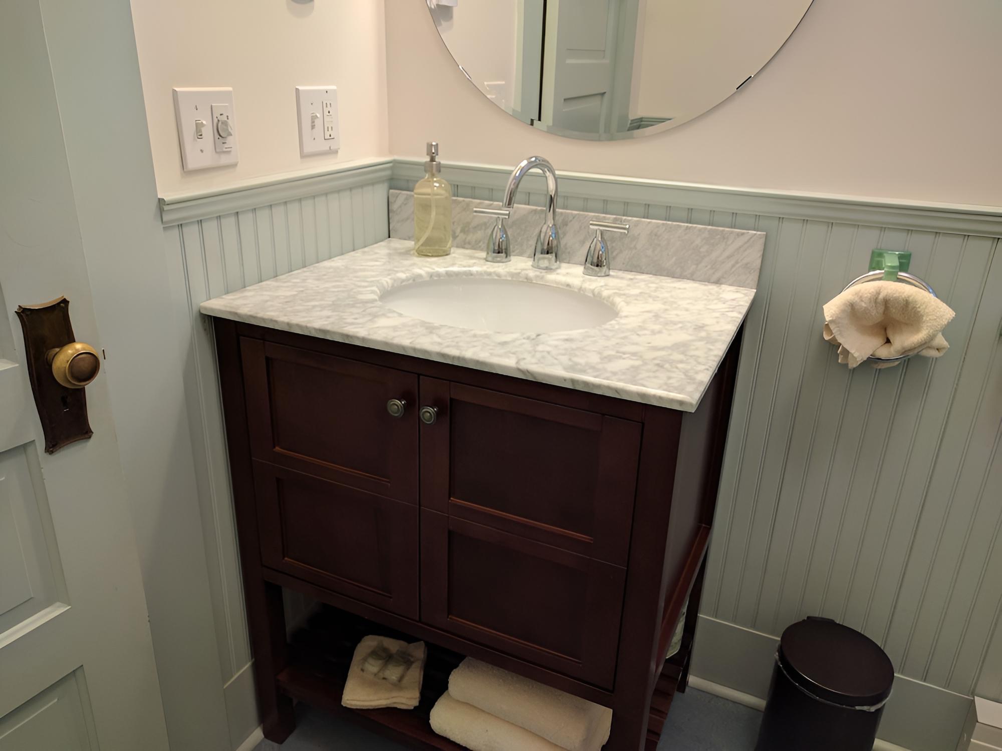 Comfort Apartment, 1 Queen Bed, Ensuite, Ground Floor, photo 6