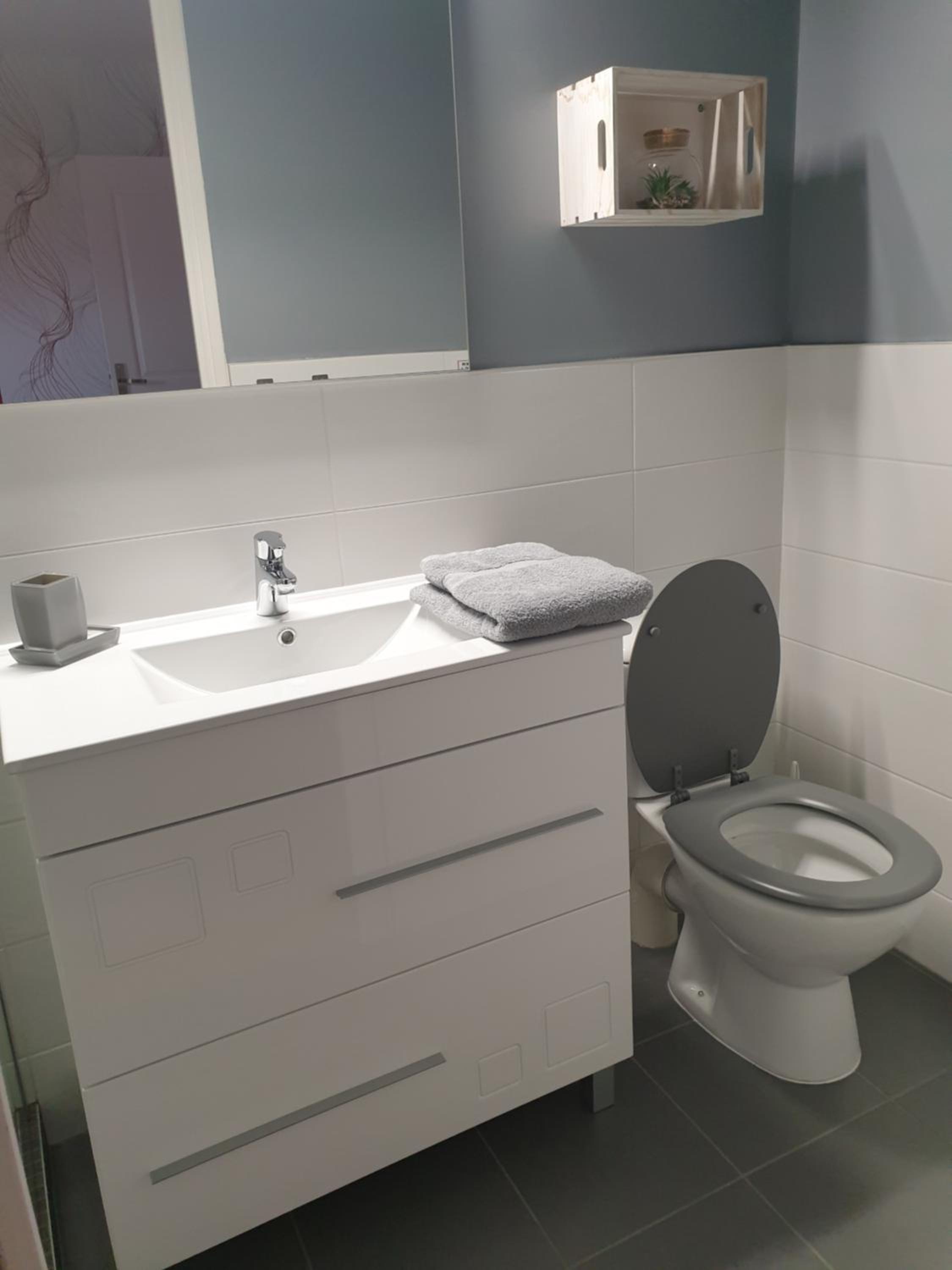 Double Room with Private Bathroom - Photo 5