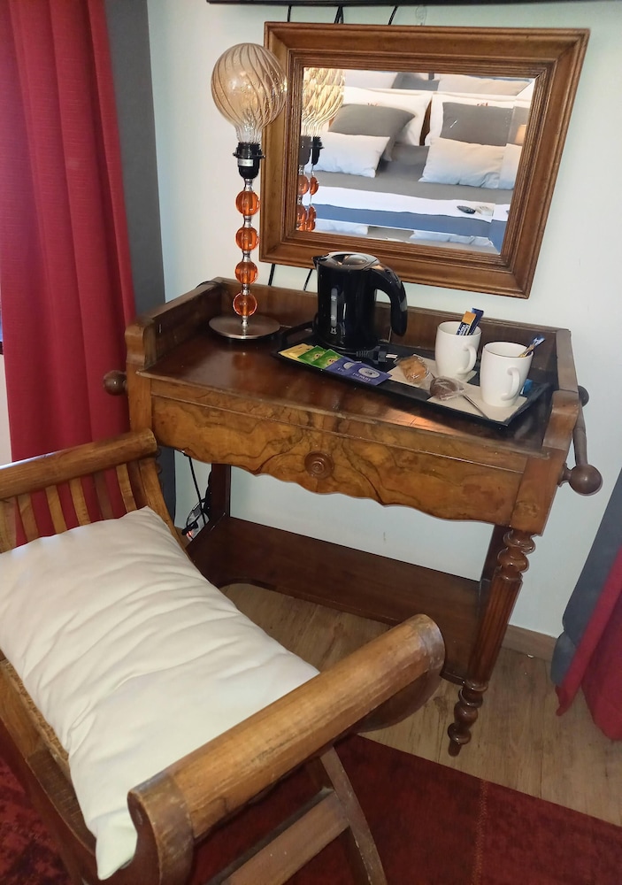 Double Room, 1 Queen Bed, Non Smoking - Photo 5