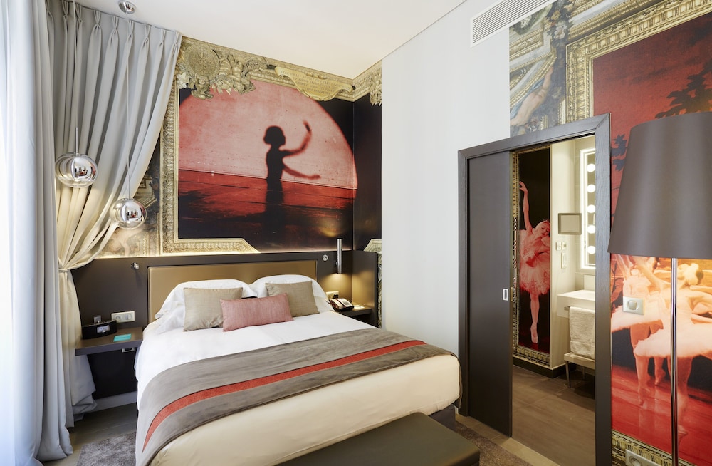 Standard Room, 1 Queen Bed photo 1