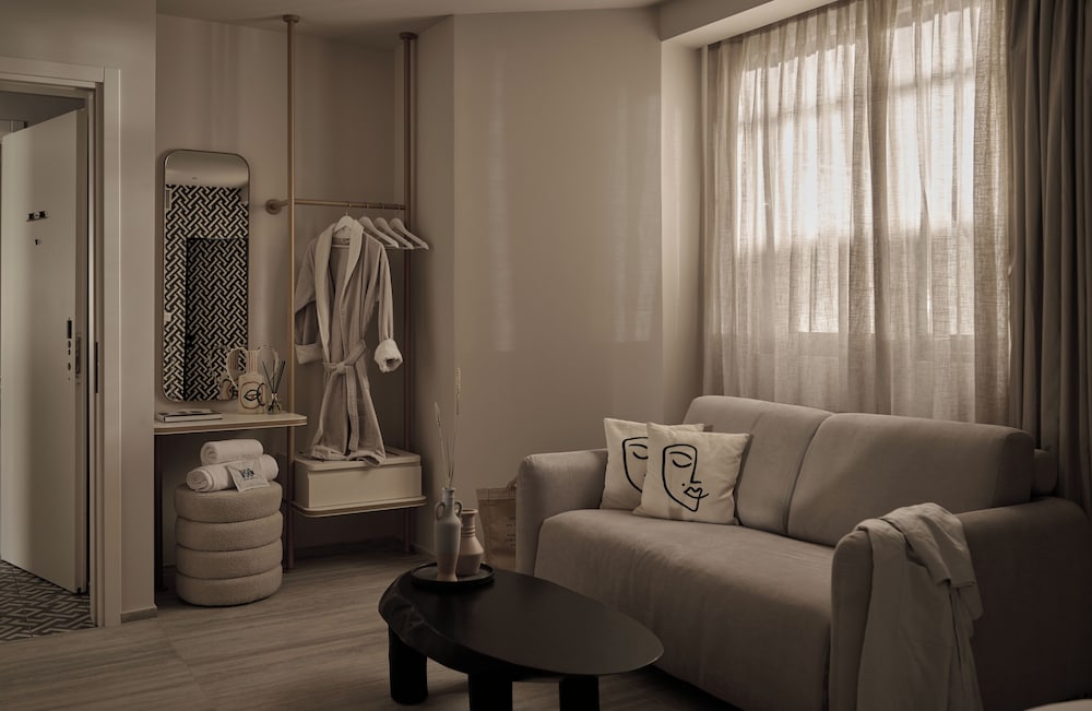 Acropolis Family Adjoining Rooms photo 2