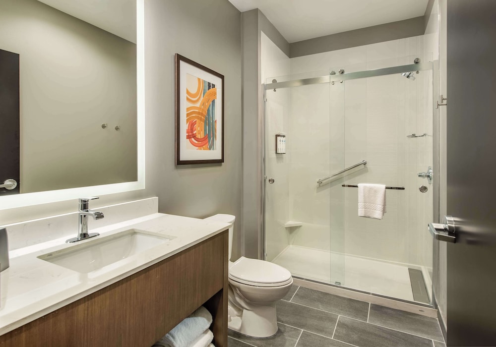 Suite, 2 Queen Beds, Kitchen - Photo 5