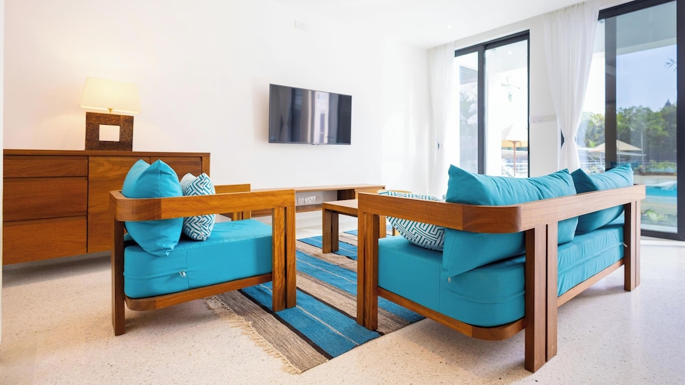 Superior Villa, 1 Bedroom, Pool View