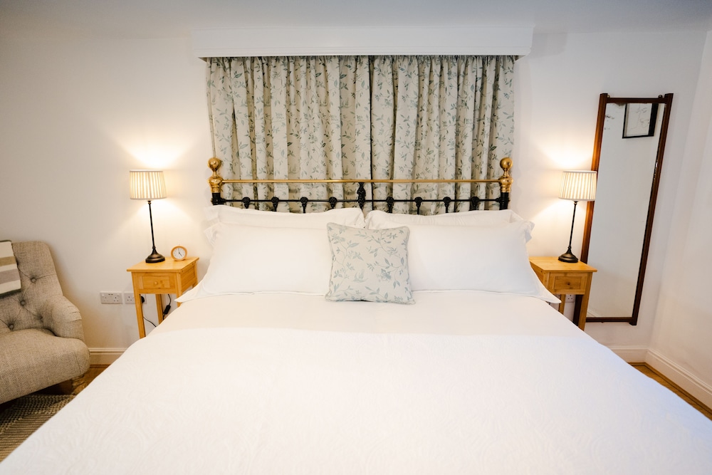 Honeymoon Cottage photo 2