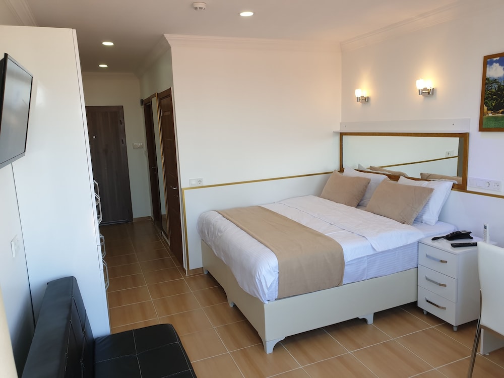 Standard Double Room photo 2