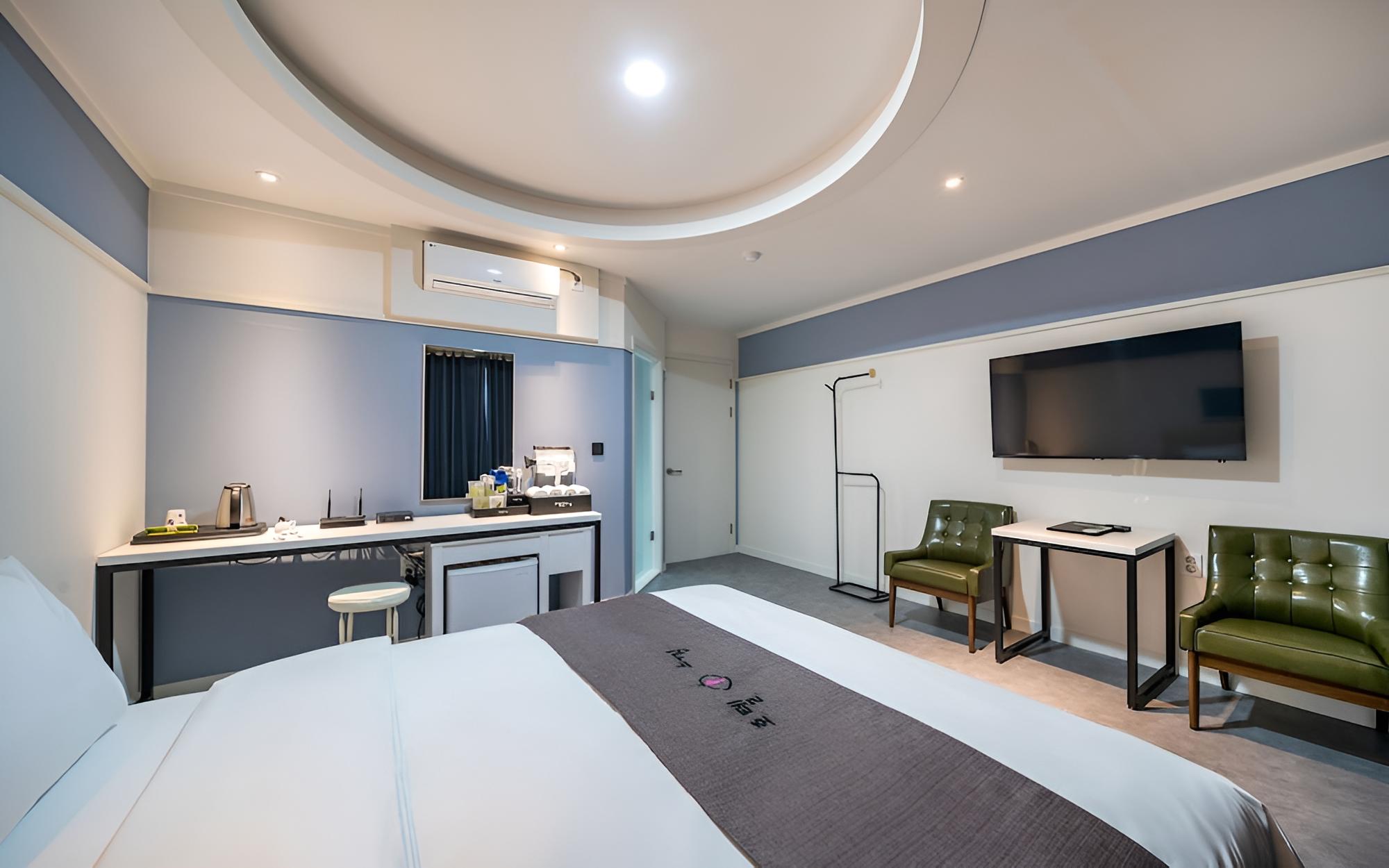 Room (Standard) - Photo 3