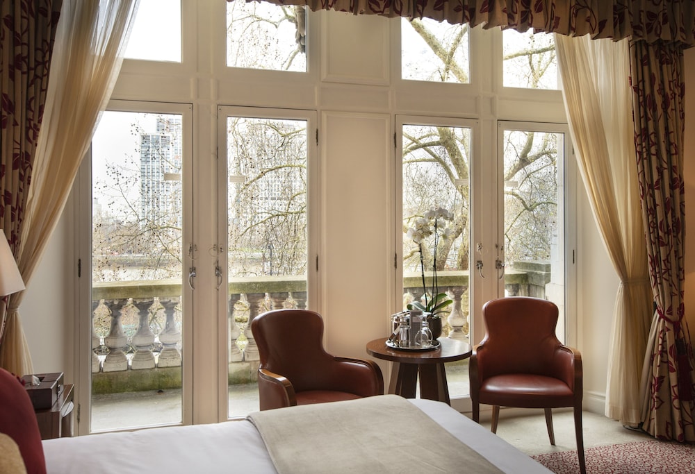 Deluxe Double Room, 1 King Bed, Garden View