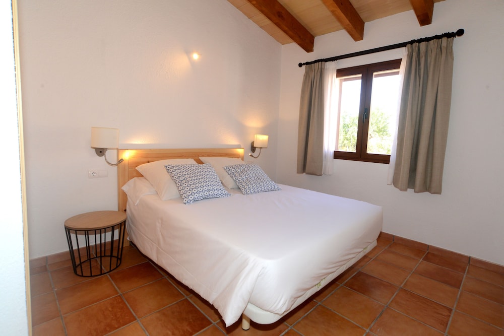 Family Apartment, 2 Bedrooms, Terrace photo 3