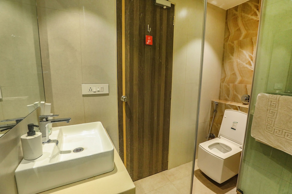 Executive Room - Photo 2