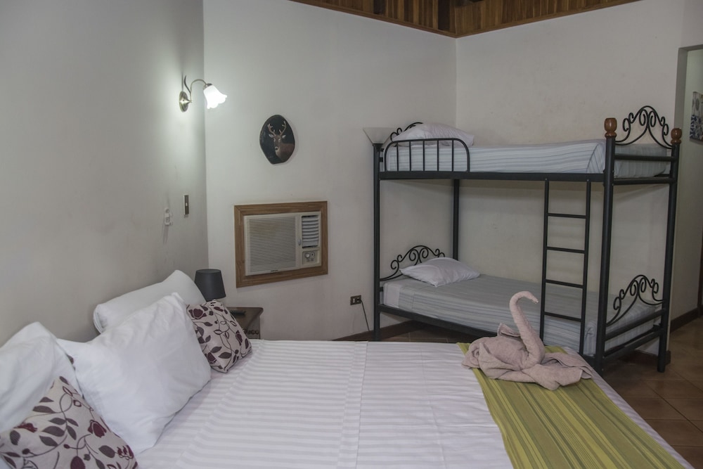 Family Villa, Multiple Beds, Accessible, Garden View photo 3