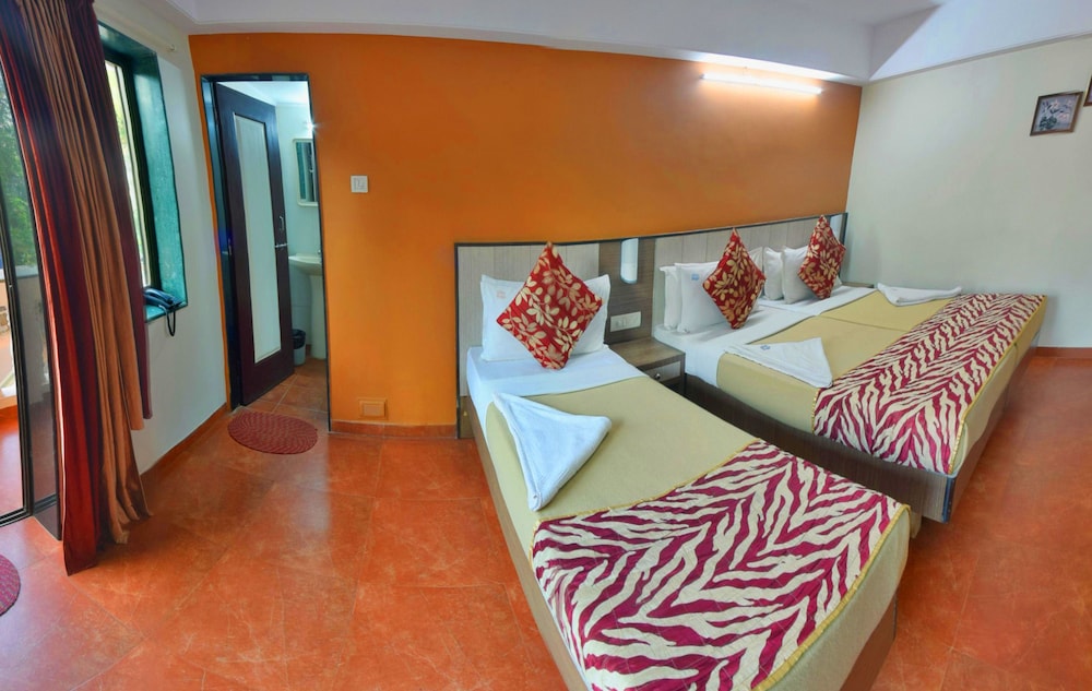 Family Triple Room photo 2