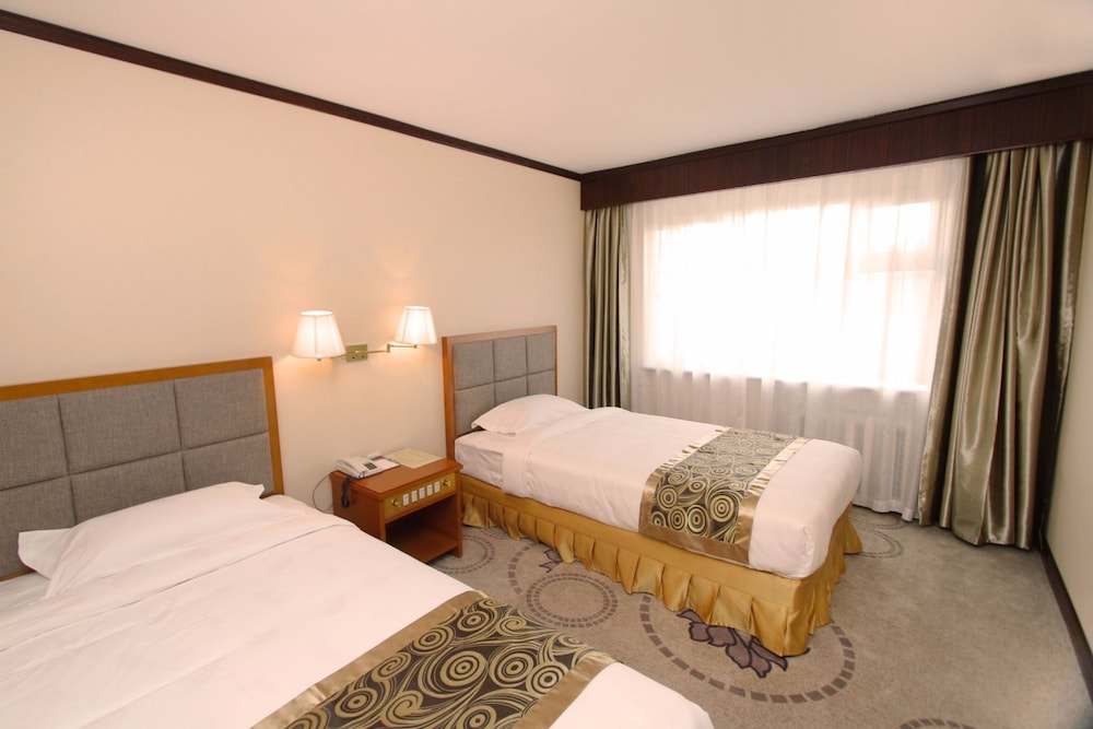 Deluxe Room, City View