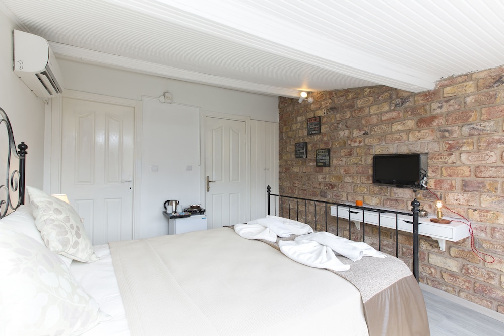 Romantic Loft photo 2