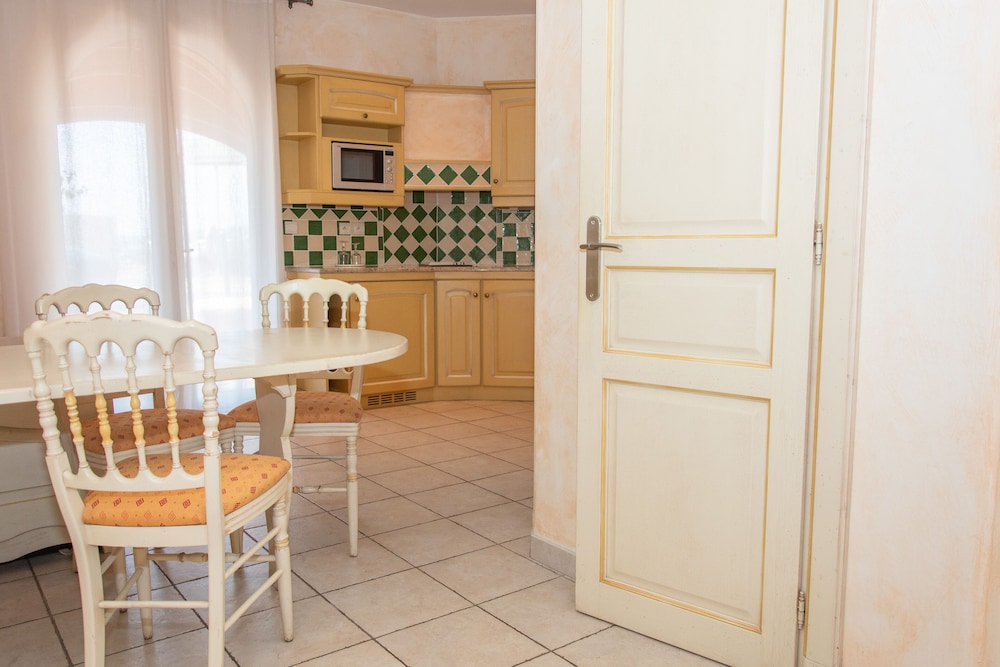 Suite, Kitchen, Ground Floor (Suite/Appartement 28m) - Photo 3