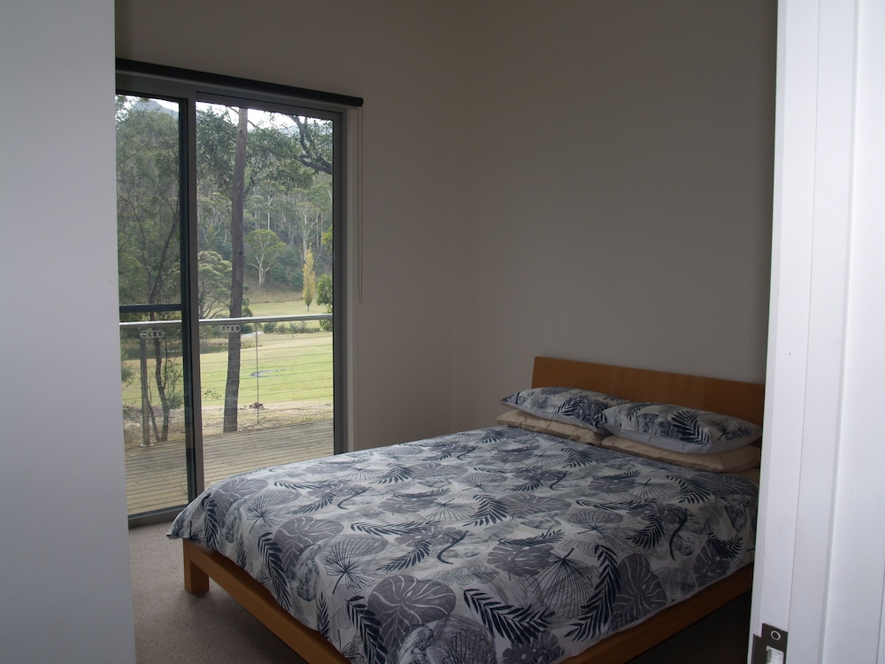 Cabin, 2 Bedrooms (with 2 Queen Beds) photo 1