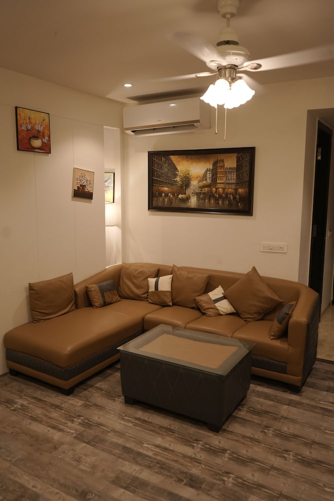 Presidential Studio Suite photo 2