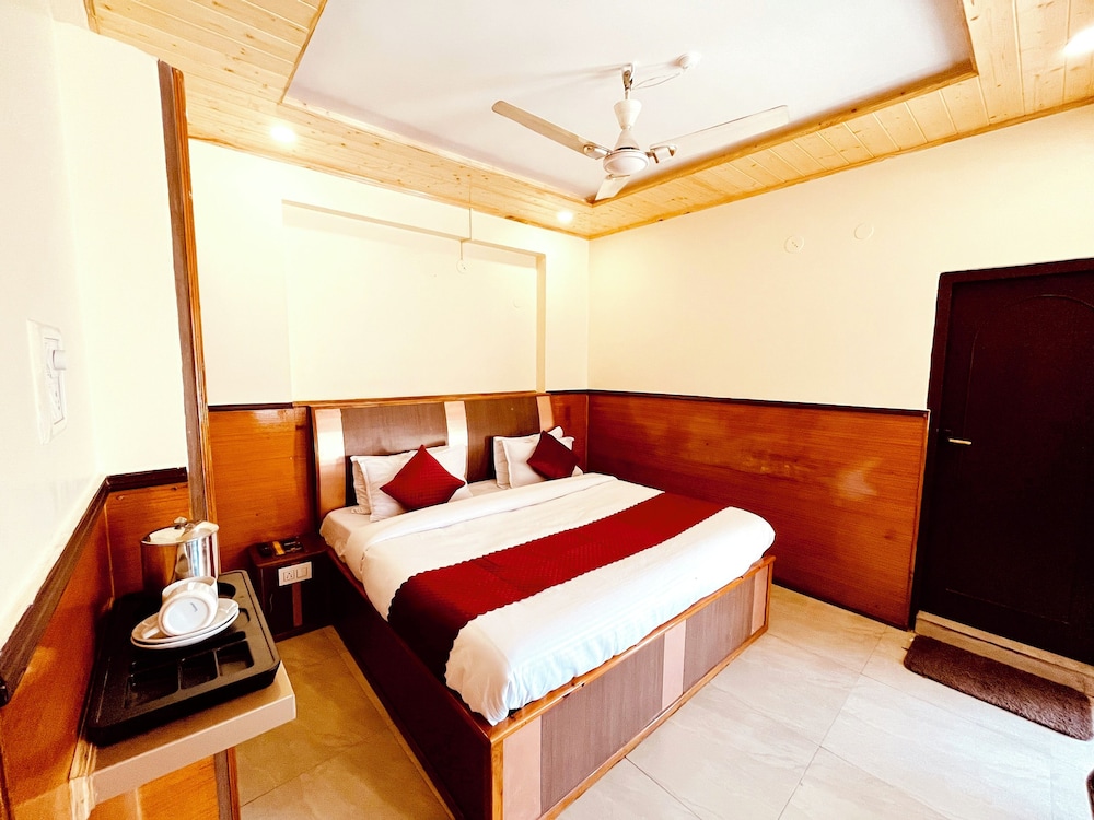 Deluxe Room - Photo 7