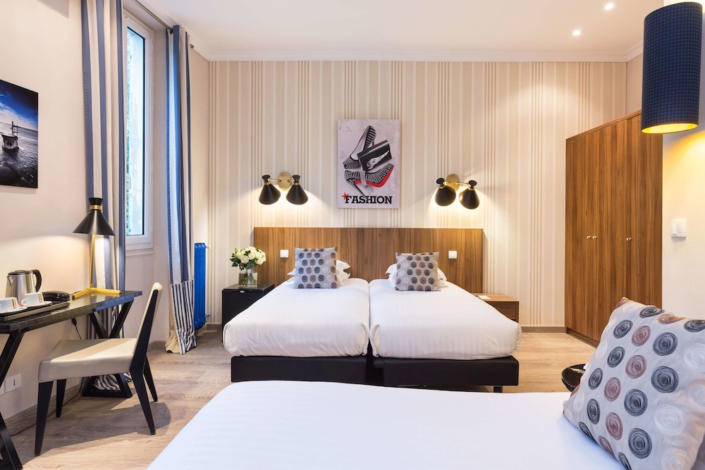Exclusive Room, Multiple Beds, Non Smoking - Photo 13