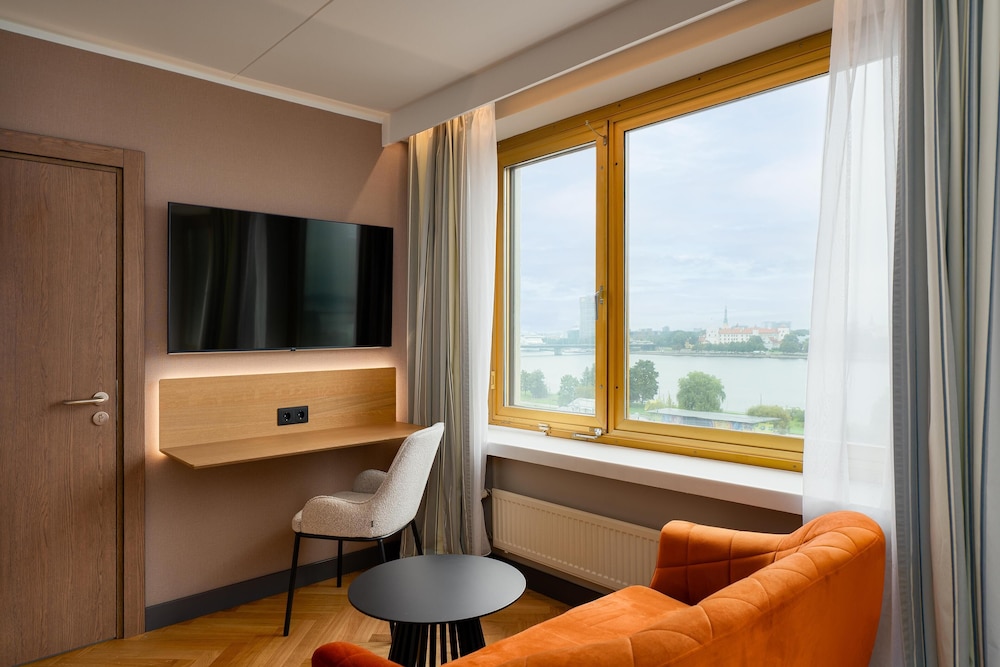 Superior Room (Riverside) - Photo 5