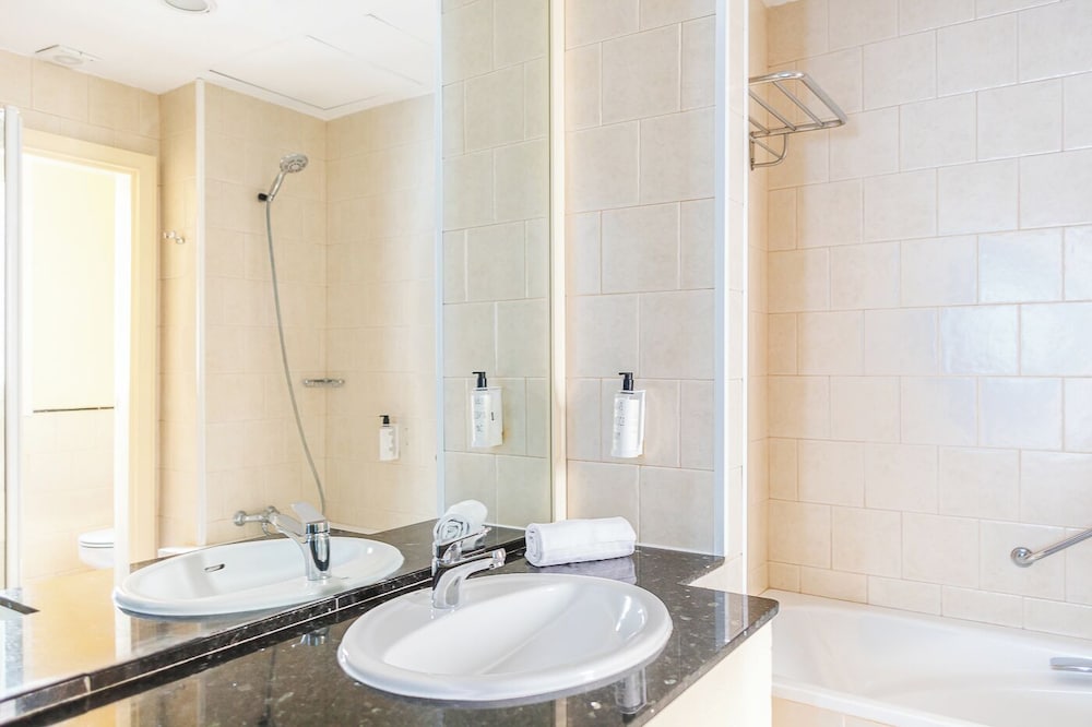 Apartment, 2 Bedrooms (2 Adults) - Photo 47