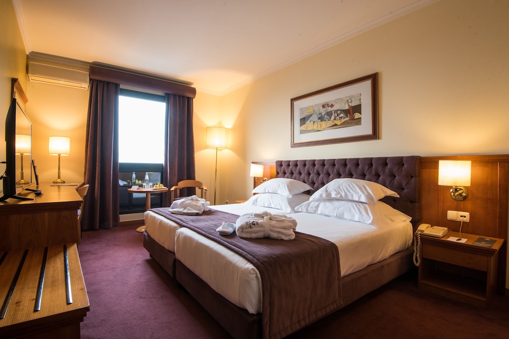 Superior Twin Room - Photo 1