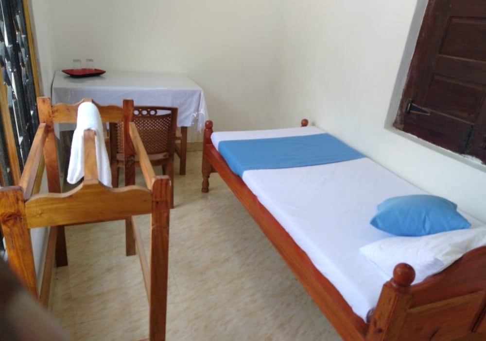 Deluxe Room, 1 Twin Bed photo 3