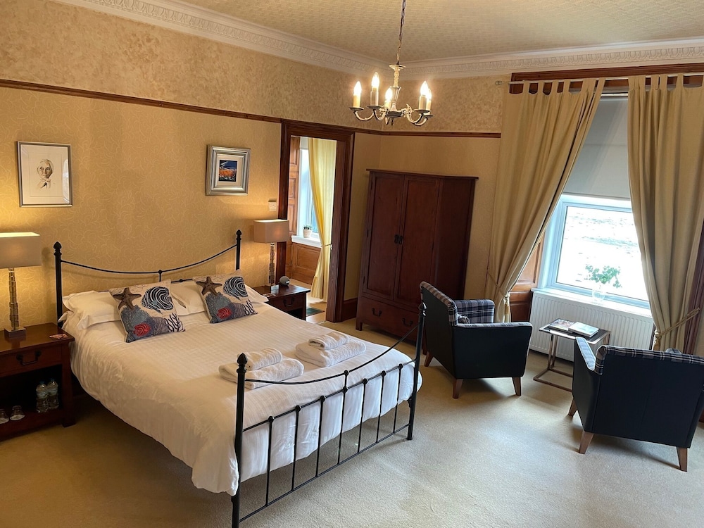 Premier Double Room, 1 King Bed, Lake View photo 1