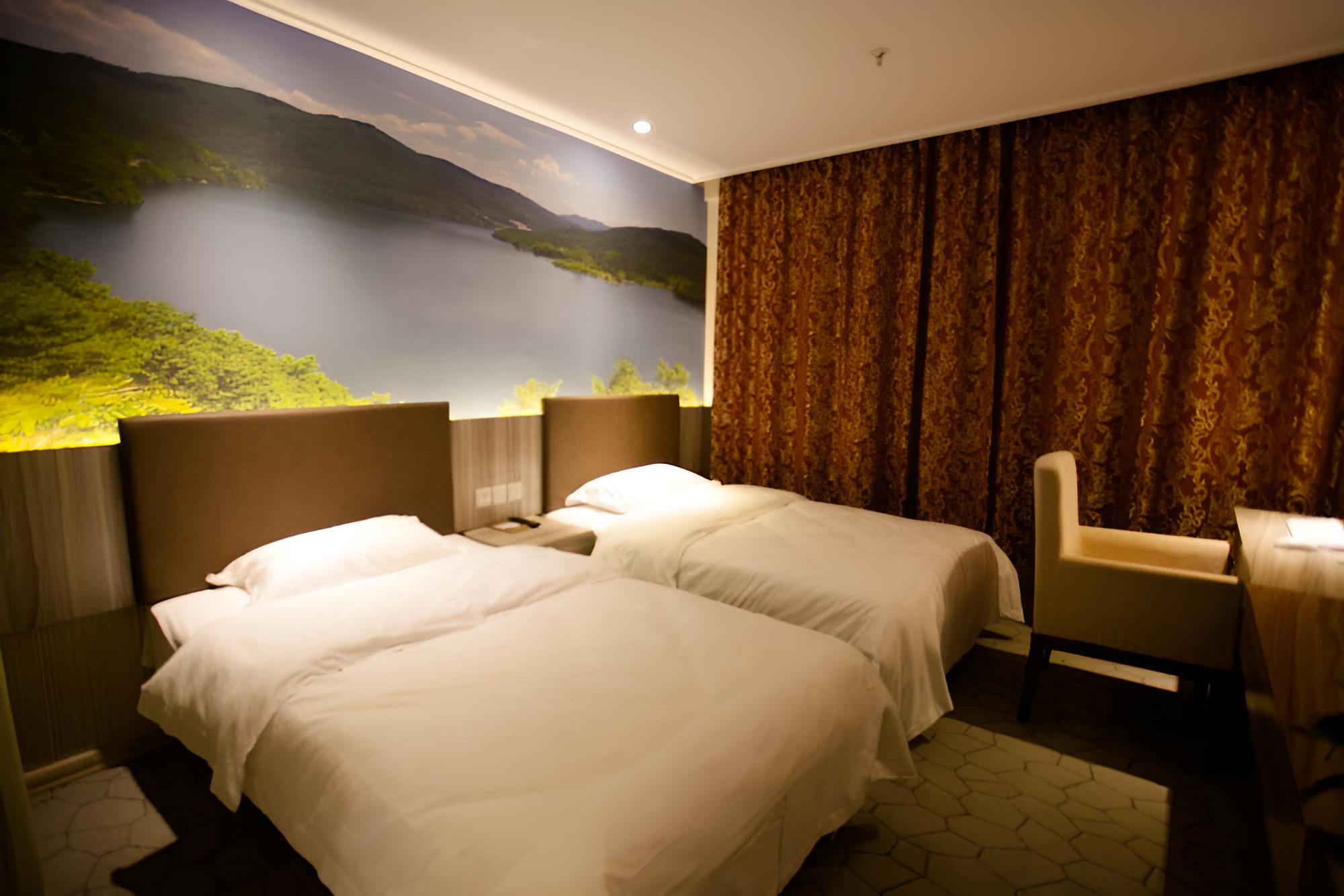 Business Twin Room photo 1