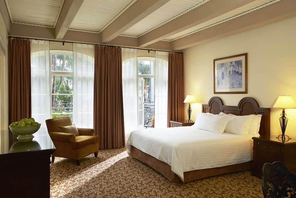 Premium Room, 1 Queen Bed - Photo 1
