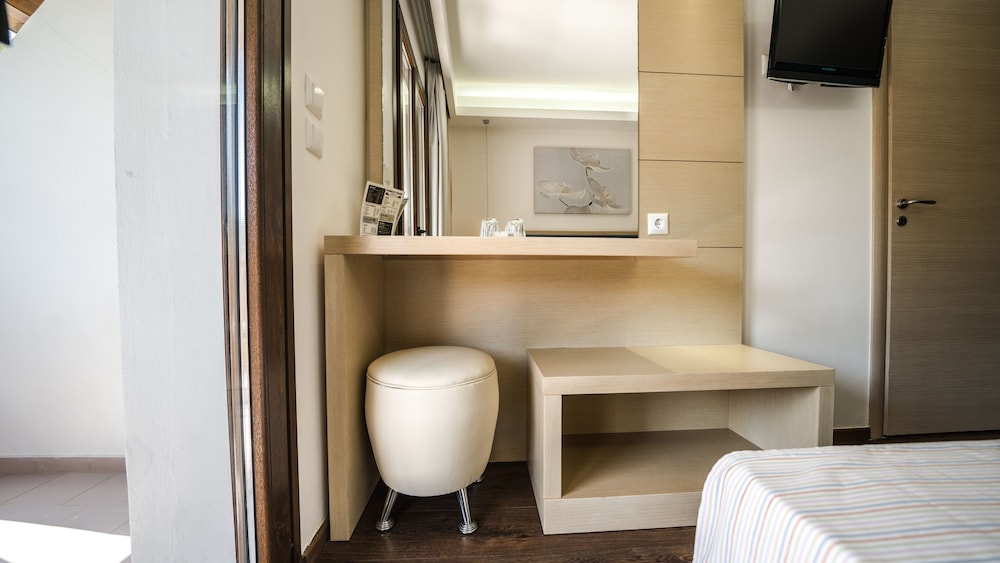 Standard Room with Mountain View